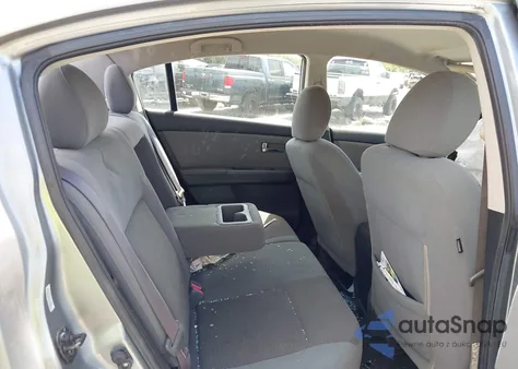 2011 Nissan Sentra 2.0S z USA, uszkodzony, nr VIN 3N1AB6AP2BL629703